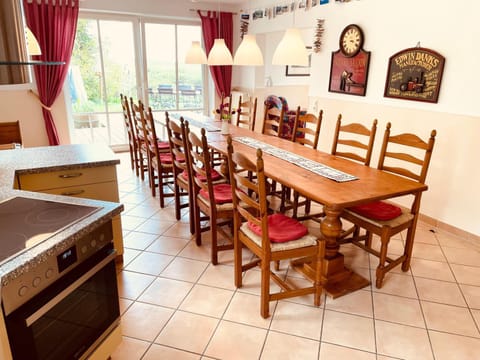 Dat-Klinkerhus-auf-Ruegen-XXL-Urlaubsparadies-nahe-Ostseestrand-Nationalpark-fuer-17-Gaeste House in Glowe