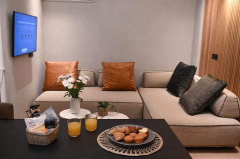 Cocoon Athenian Riviera by Neuvel Apartment in Vouliagmeni