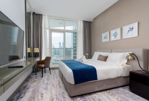 Bed, TV and multimedia, Living room, Photo of the whole room, Bedroom