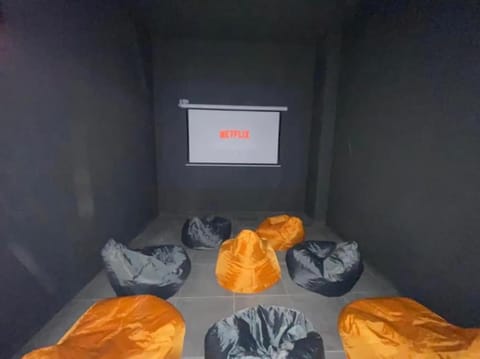 02.Studio#Creteil#Loft#Cinéma#Exclusif Apartment in Saint-Maur-des-Fossés