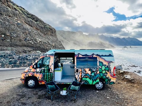 BBQ facilities, Beach, Mountain view, Sea view