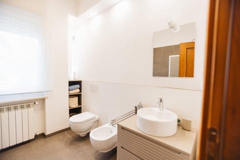 Appartamento in zona centrale DIMORA FIDUCIA Apartment in Pescara