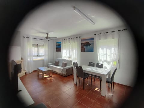 Natural landscape, TV and multimedia, Living room, Dining area, fireplace, flat iron, internet, air conditioner
