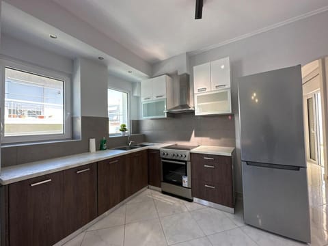 Redamancy -- PERI009 Apartment in Athens