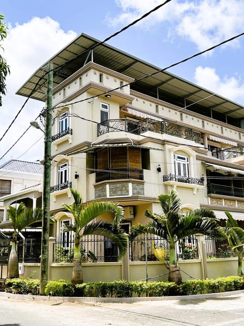 Property building, View (from property/room), Balcony/Terrace