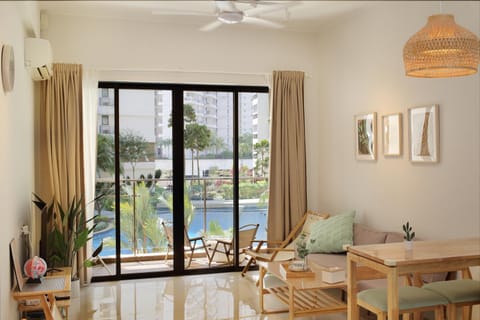 Living room, Pool view