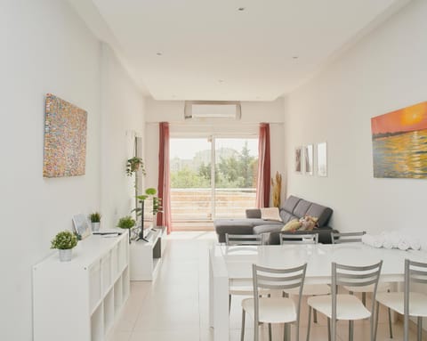 Living room, Photo of the whole room, Decorative detail, Seating area, Dining area, Garden view, Garden view, Location, air conditioner