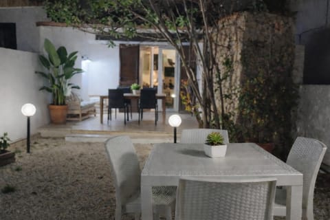 Casa Maria Orosei-Cala Liberotto a 150 M dal Mare House in Cala Liberotto