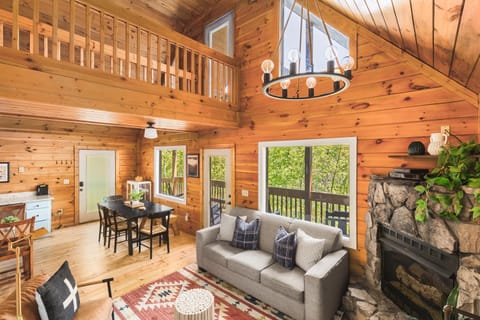 Living room, Dining area, fireplace
