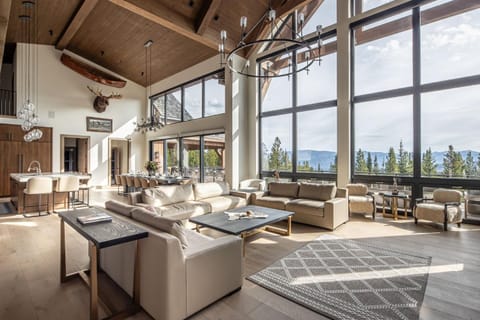 Spanish Peaks - Skylark Chalet House in Big Sky
