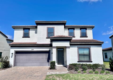 200KB - Balmoral Resort House in Haines City