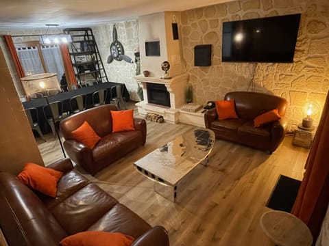 TV and multimedia, Living room