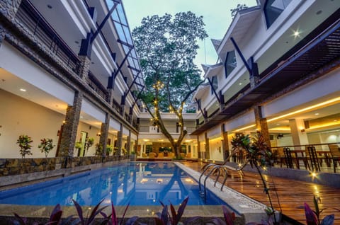 Day, Swimming pool, Swimming pool