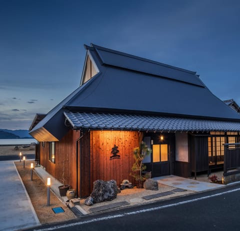 Property building, Night