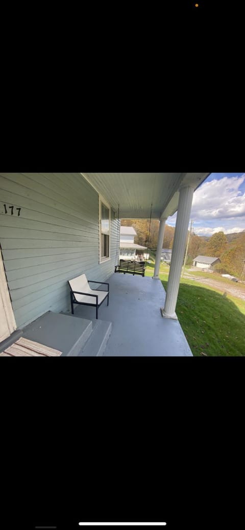 Jeans Place House in West Virginia