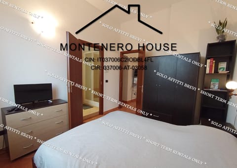 Bed, Library, TV and multimedia, Bedroom, wardrobe