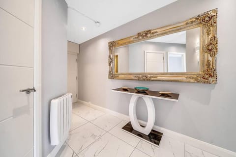 The Peace Bridge Apartment Apartment in Londonderry