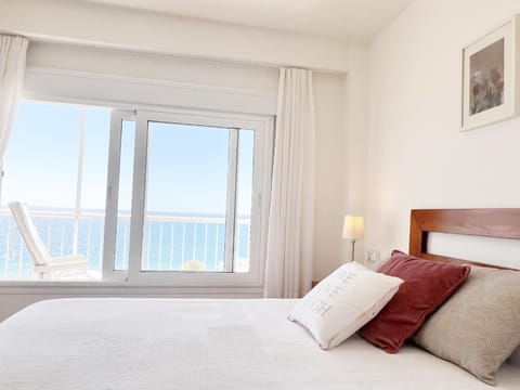 Bed, View (from property/room), Bedroom, Sea view