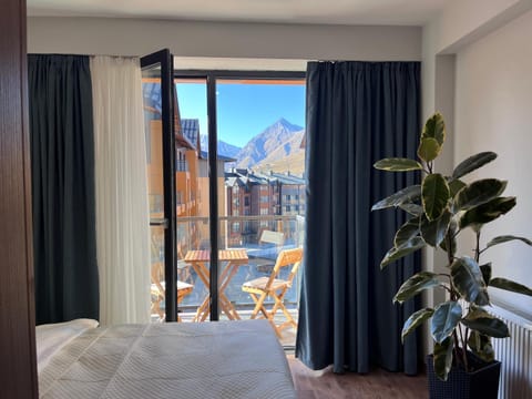 Bed, Natural landscape, Mountain view