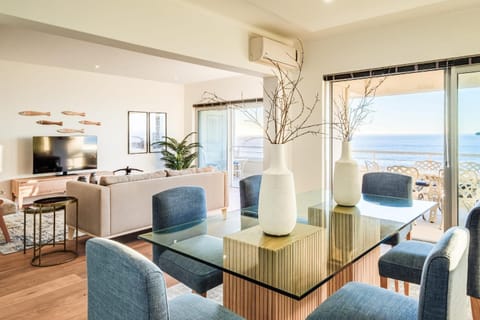 Living room, Seating area, Dining area, Sea view