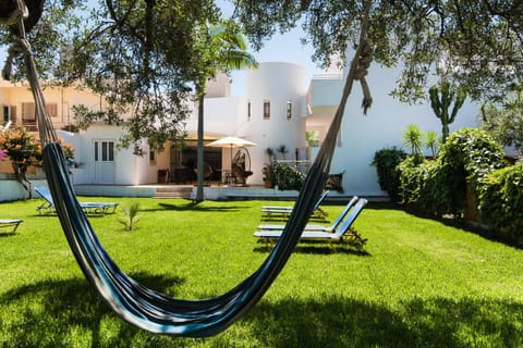 Property building, Patio, Swimming pool, Swimming pool