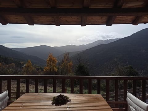 View (from property/room), Balcony/Terrace, Mountain view