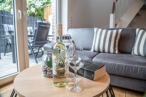 50068 "Deichkajüte 4" House in Wangerland