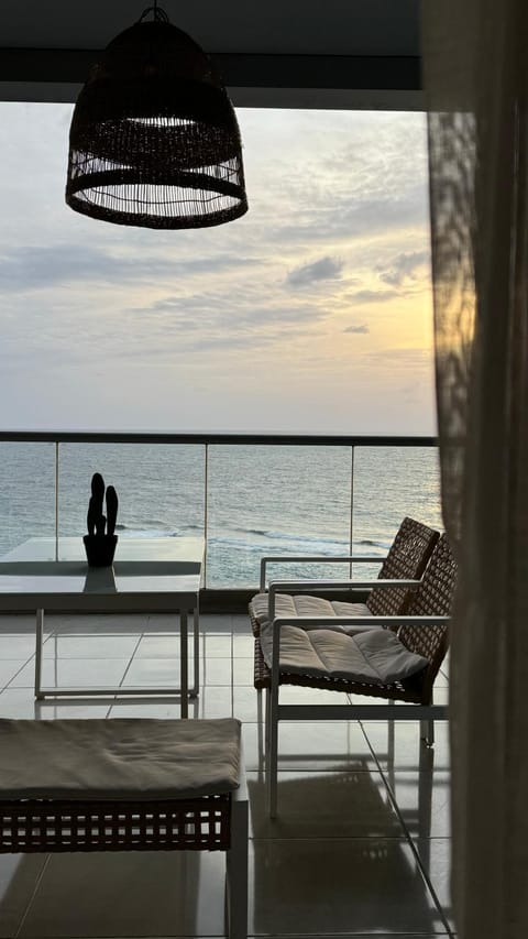 Natural landscape, Balcony/Terrace, Seating area, Sea view