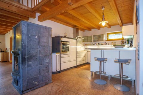flat iron, pet friendly, kitchen