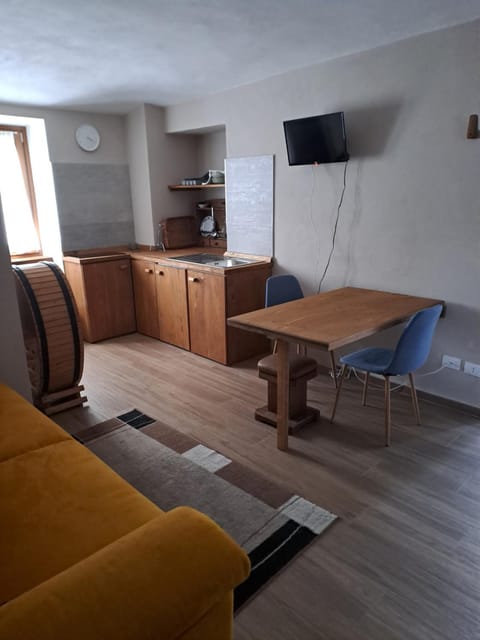 TV and multimedia, Kitchen or kitchenette