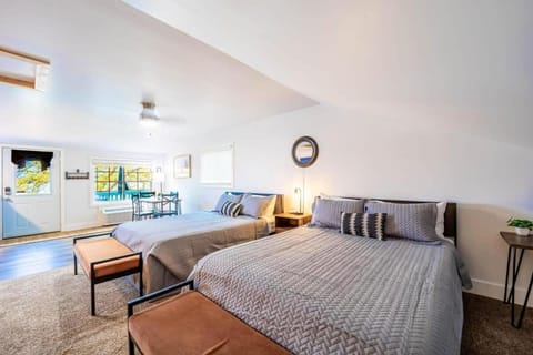 Cozy Suite w Stunning Lake Views at Fife Lake Lodge Apartment in Fife Lake