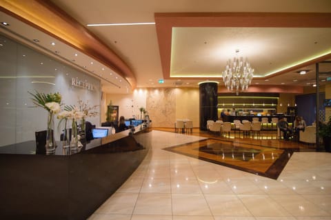 Lobby or reception, Lounge or bar