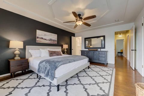 Family Home 5 Beds 3 Baths By Oc House in Edmond