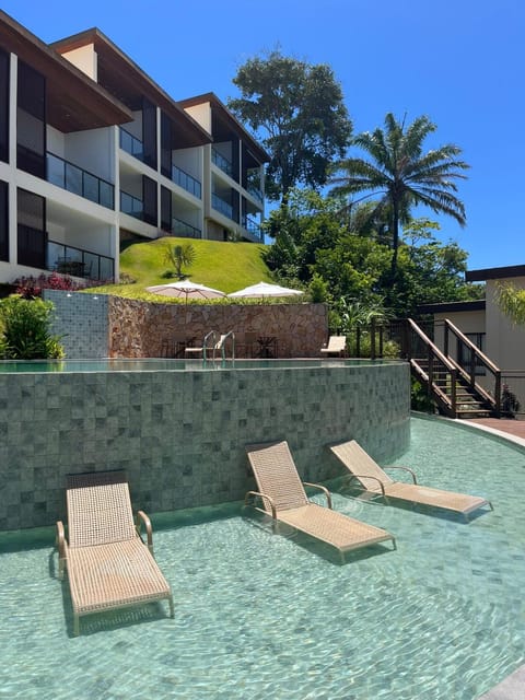 Property building, Patio, Day, Garden, Garden view, Pool view, Swimming pool, sunbed