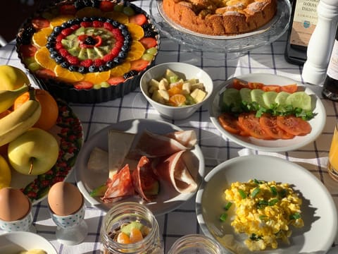 Breakfast, Continental breakfast