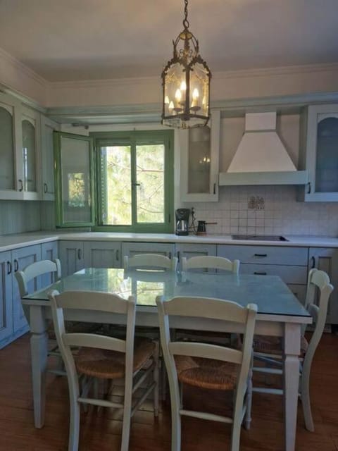 La nymphe Aegina Villa in Argolis, Greece