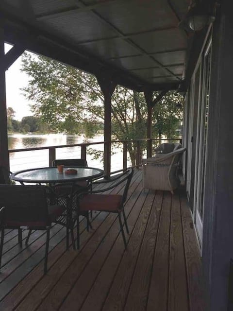 Balcony/Terrace, Lake view