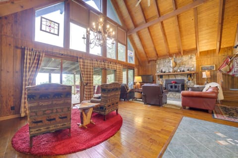 Robbinsville Vacation Rental with Covered Balcony House in Cheoah