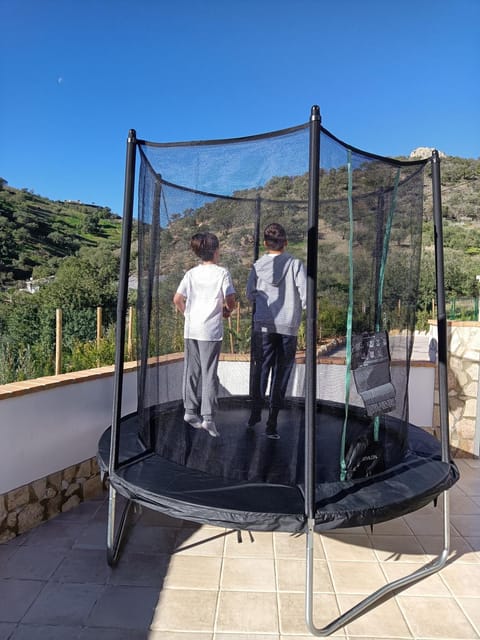 Casa La Fuente House in Valle del Guadalhorce