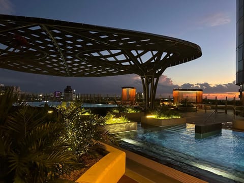 Pool view, Swimming pool, Sunset