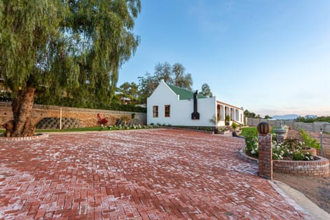 Property building, Parking