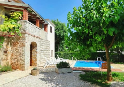 Day, Garden, Garden view, Pool view, Swimming pool, sunbed