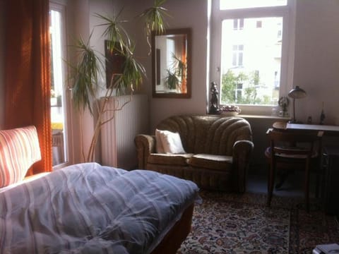 Bed, Photo of the whole room, Seating area