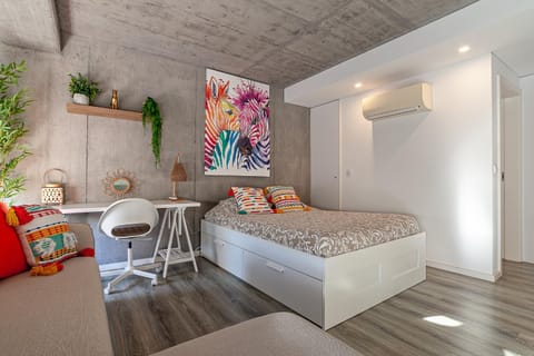 Seating area, Bedroom