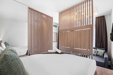 Cozy Dubai Marina Design Studio close to Jumeirah Beach, Mall & Metro Apartment in Dubai