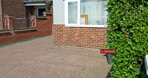 Property building, Day, Neighbourhood, Street view
