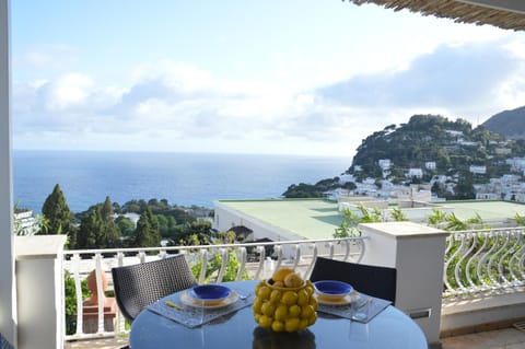 Nearby landmark, Day, View (from property/room), Balcony/Terrace, Dining area, Mountain view, Sea view