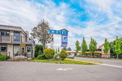 Bluebird Motel Motel in Nanaimo