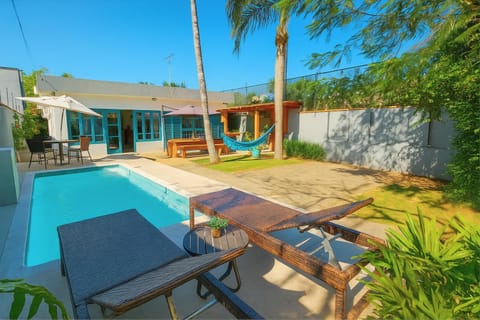 Swimming pool