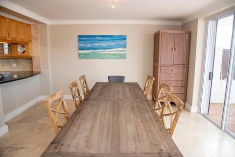 WATERFRONT -NEW LISTING LUXURY 4 BED ON THE WATER House in Knysna